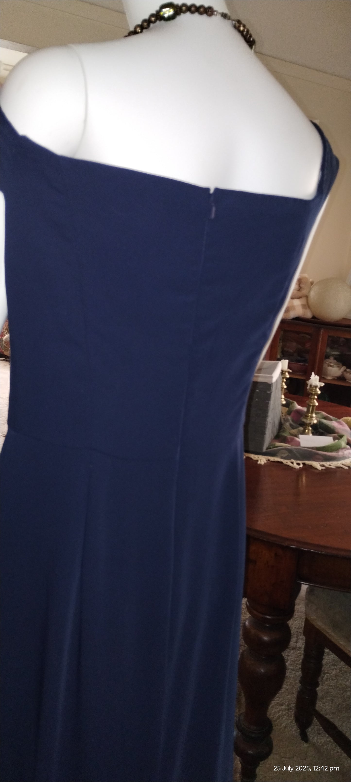 F Sze 14 black sweetheart neckline long dress