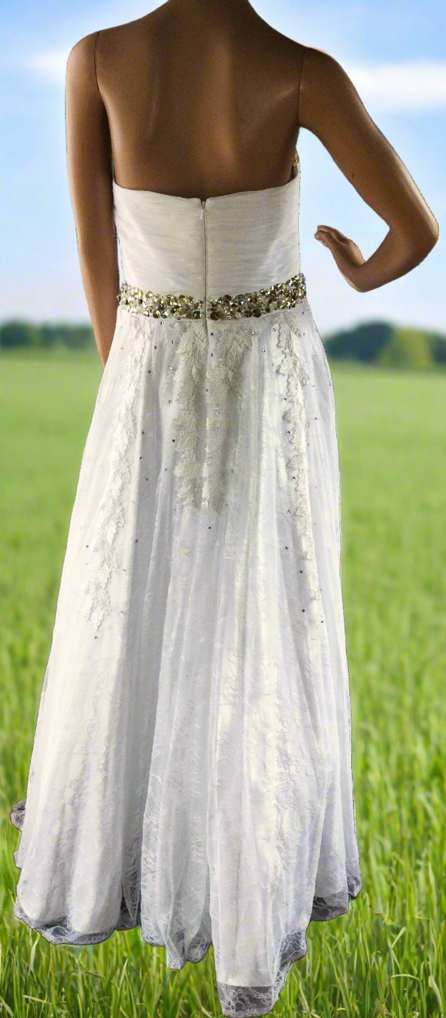 e Size 12 White sheath dress beaded waistband