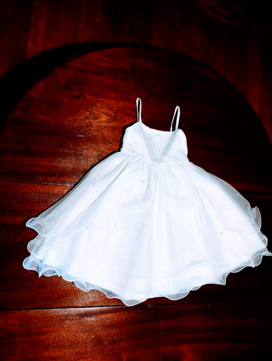 white childs size 6 oursmallworldkids6