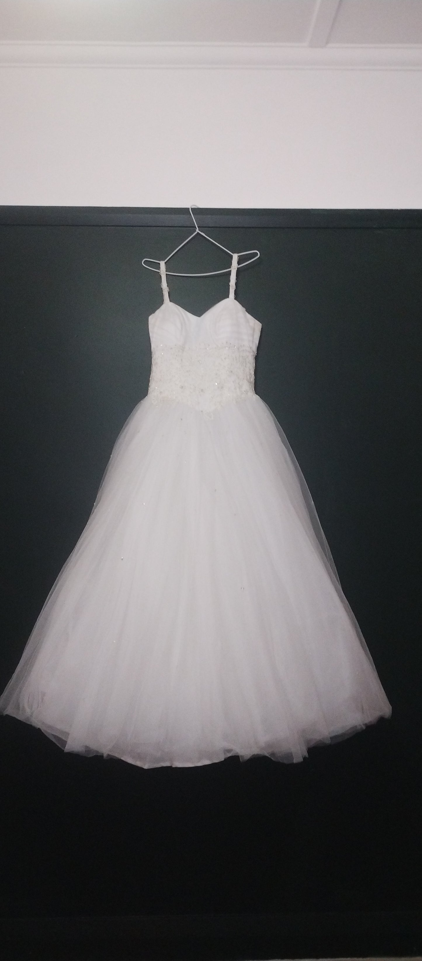 b Size 6 White princess dress