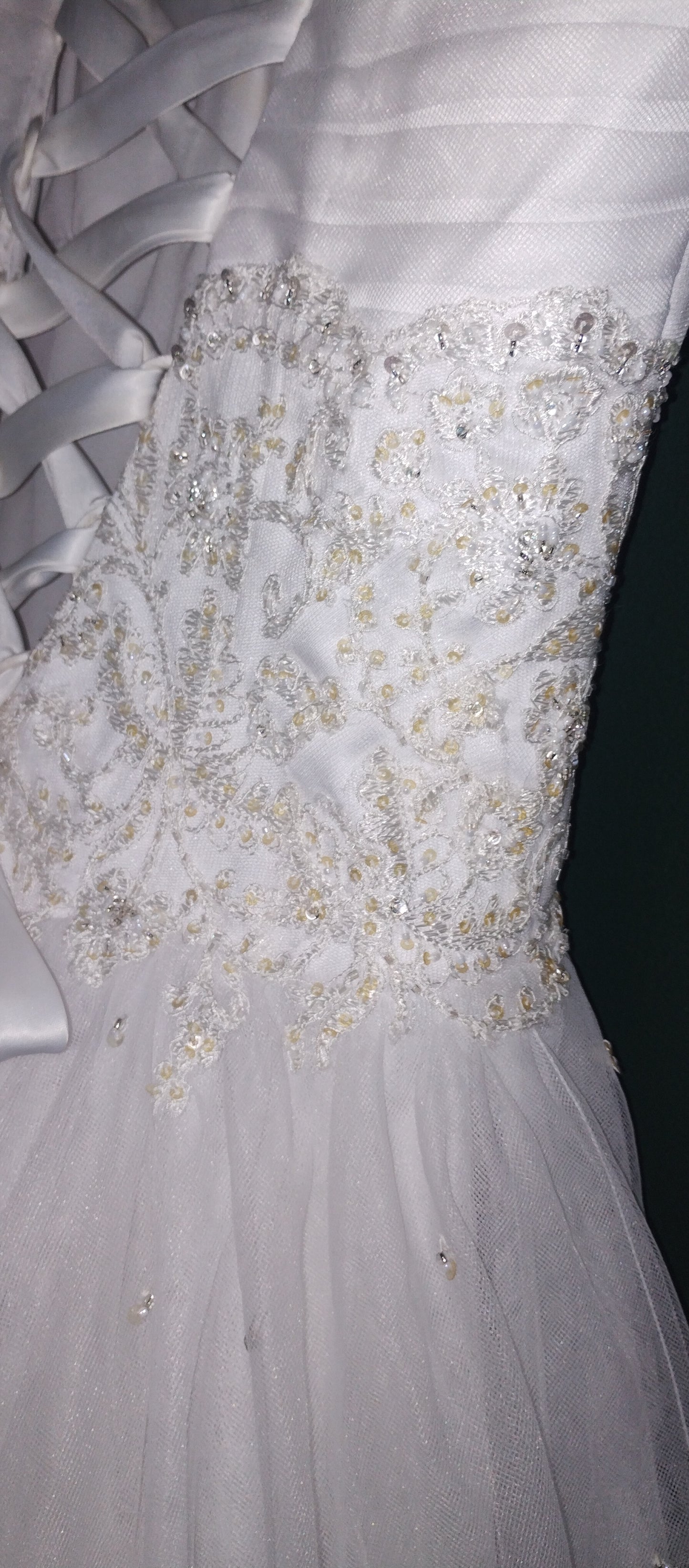 b Size 6 White princess dress