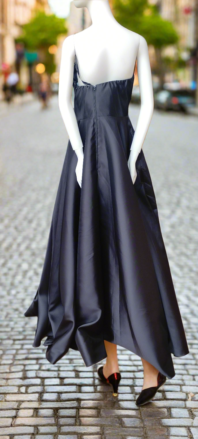 H Size 18 Black sheath full skirt