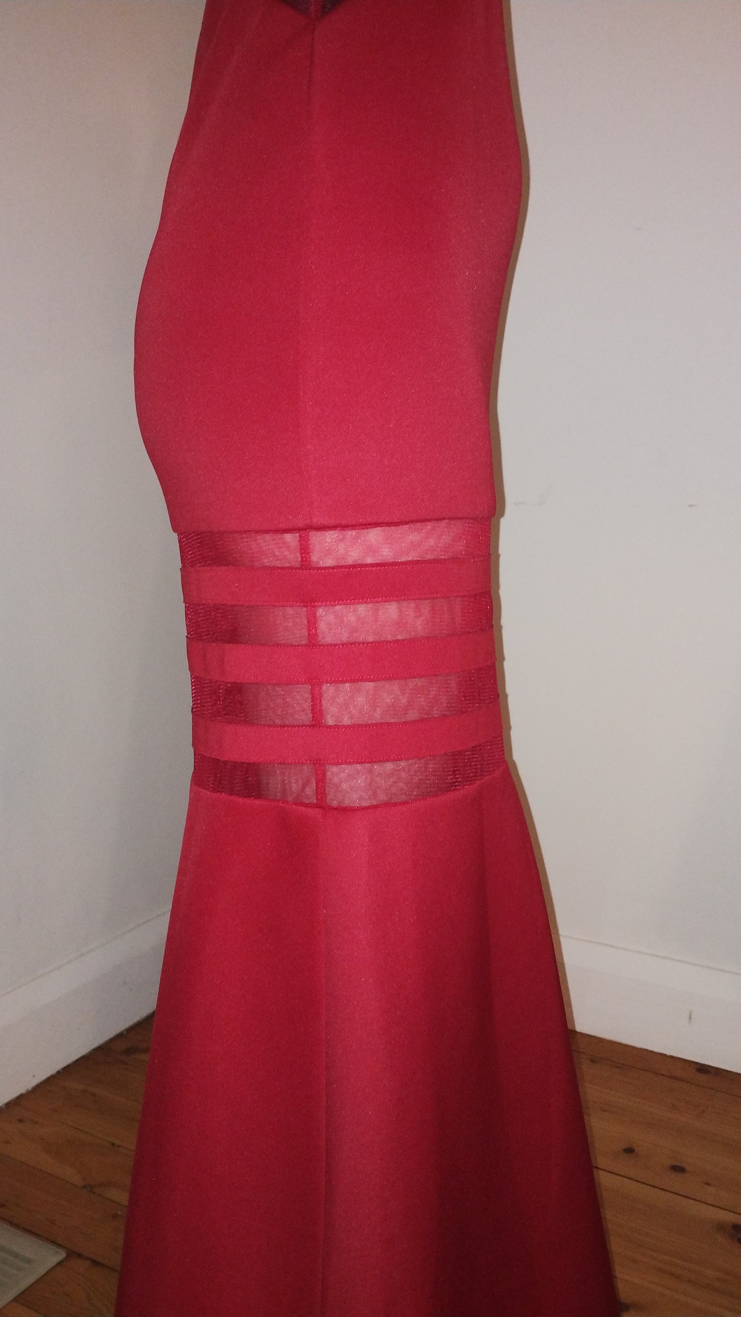 e Size 12 Red full length dress