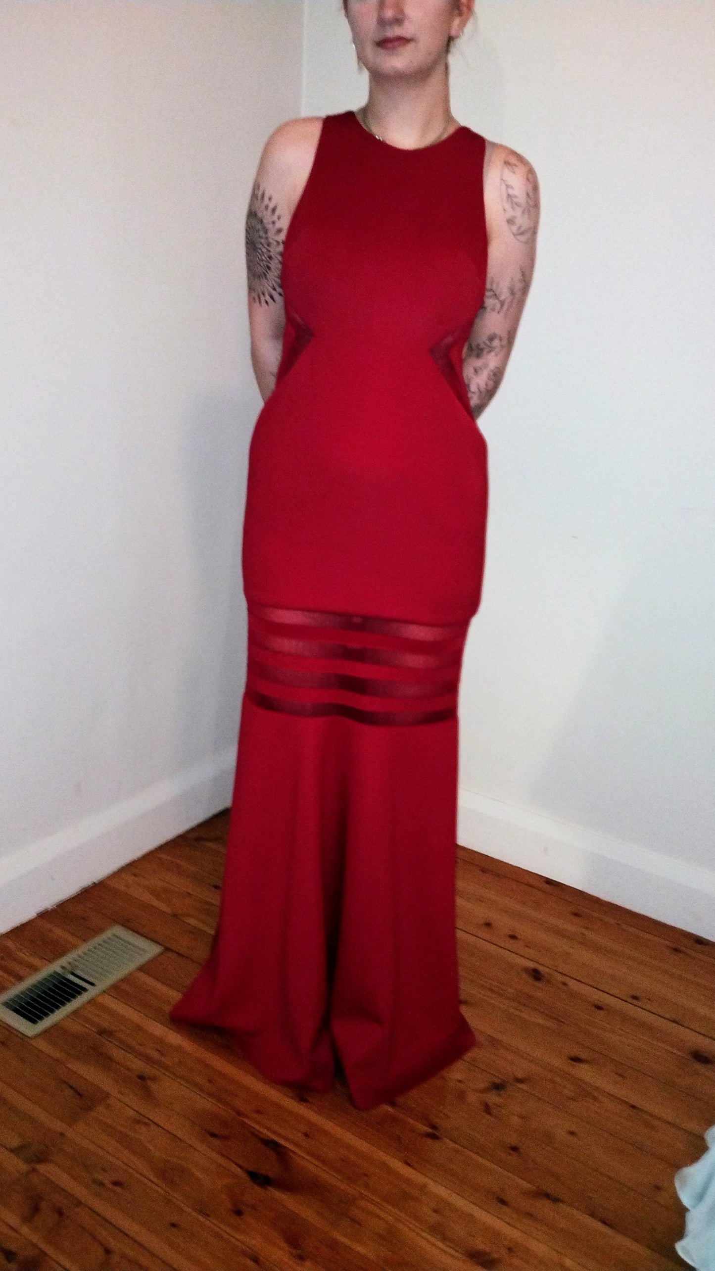 e Size 12 Red full length dress