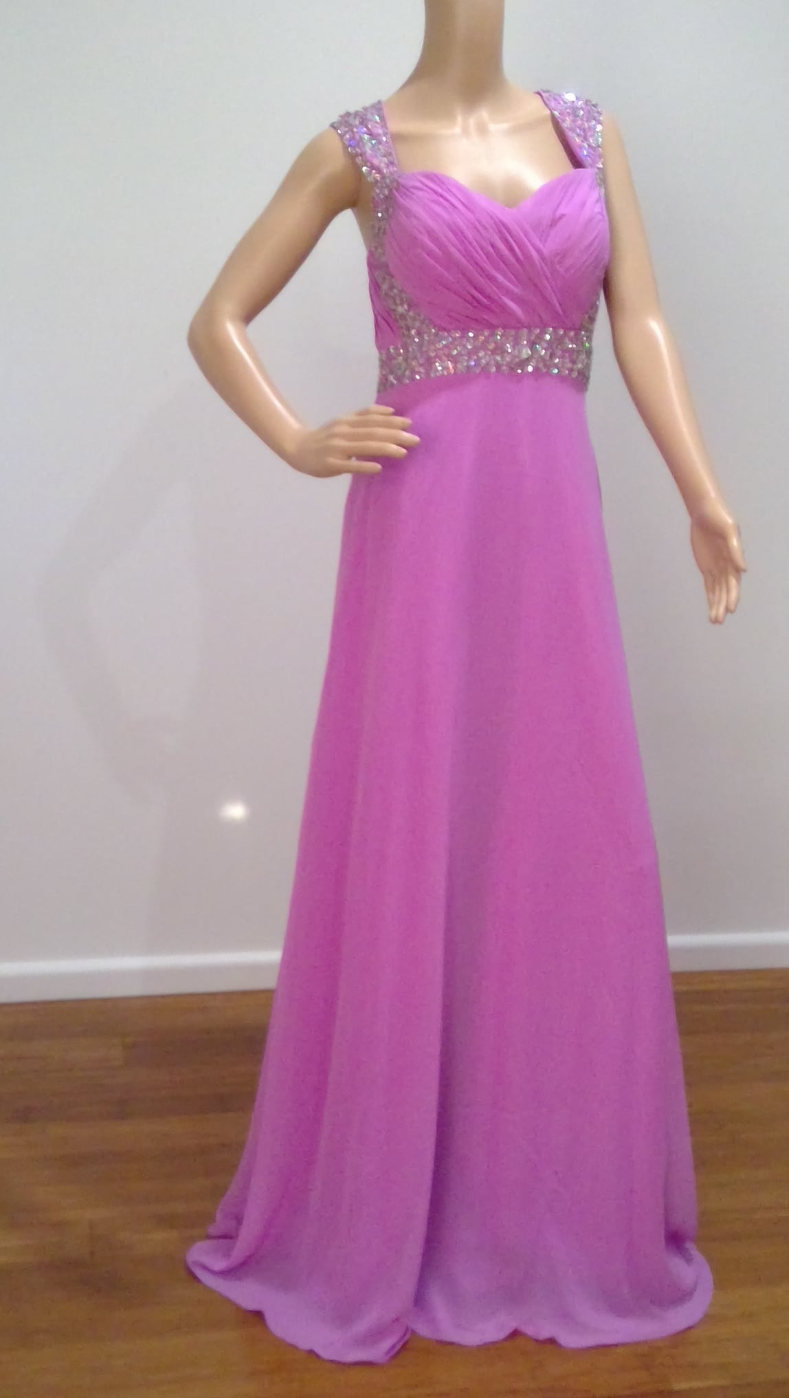 f size 14 Lilac full length dress with beaded waist and strap detail.