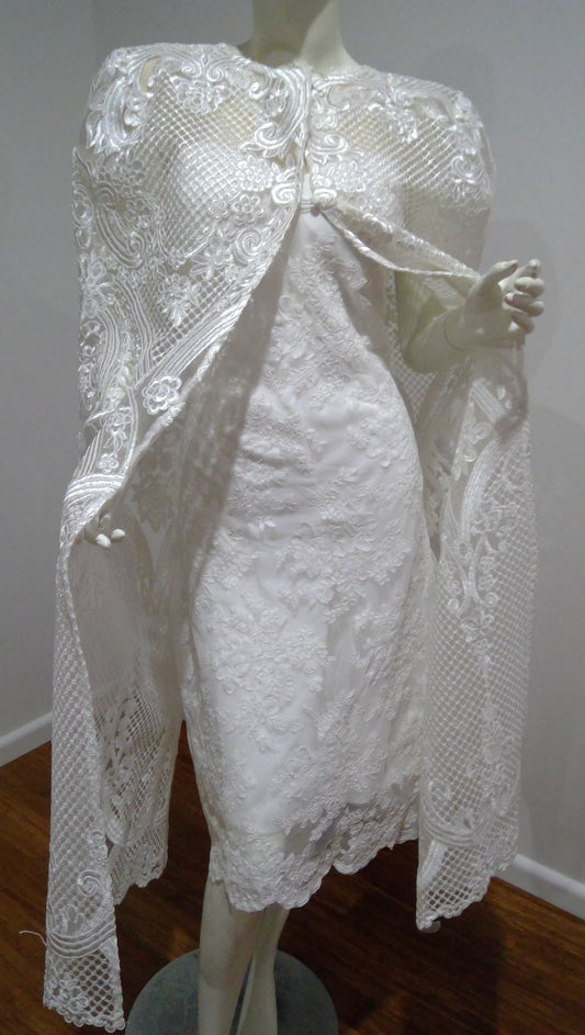 e Size12 White lace straight dress to knee