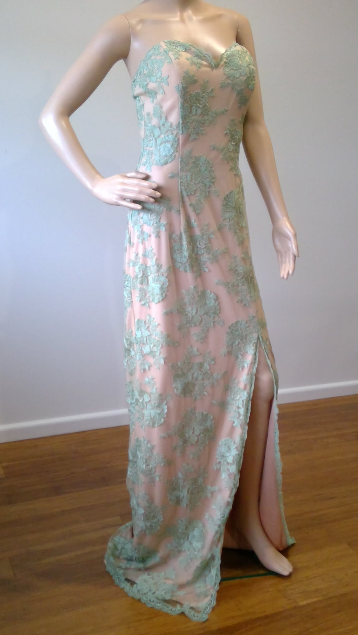 e size 12 Pink and apple green lace sheath dress