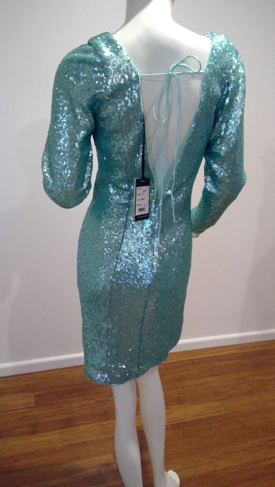 d  size 10 Mint sequinned backless short dress