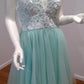 e Size12 Mint plunging neckline with short full skirt