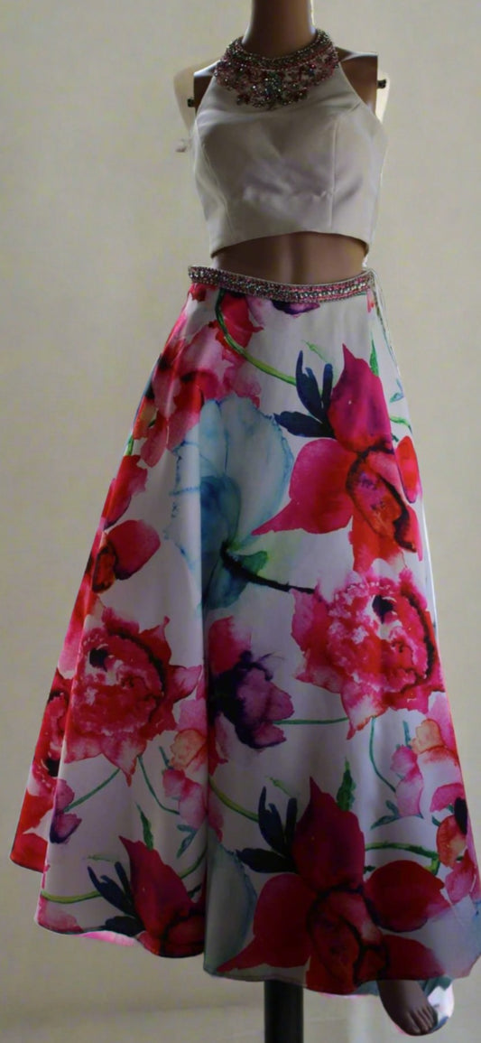 b Size 6 Floral Pink and White Se