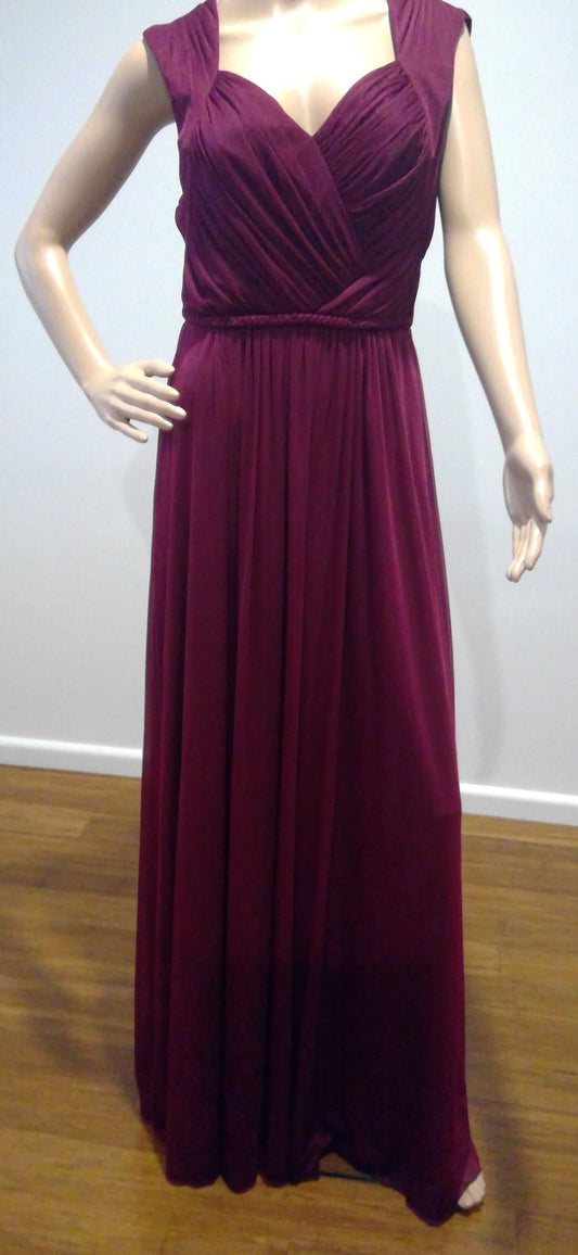 e Size 12 Burgundy long flowy dress