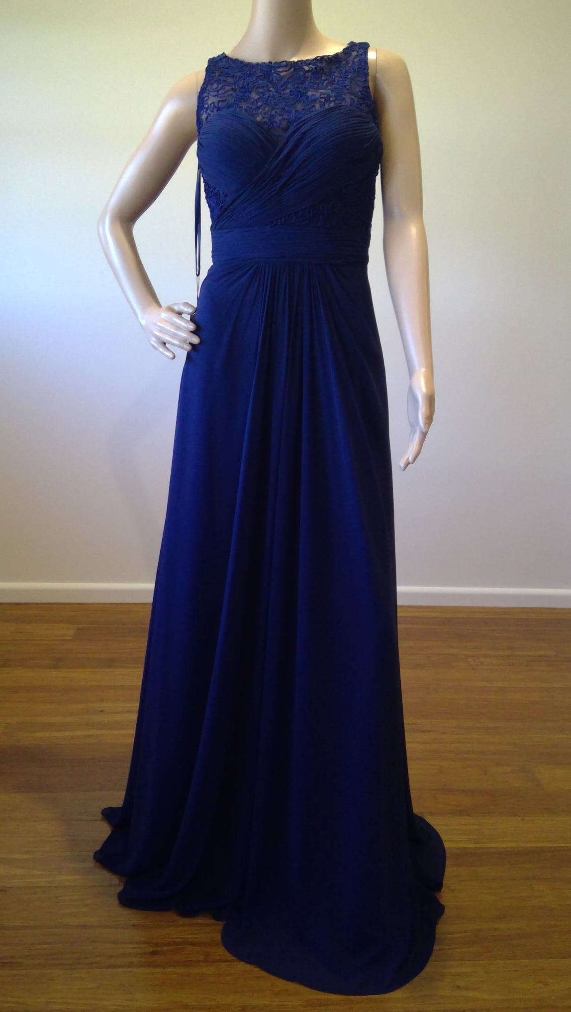 b Size 6 Navy Illusion Neckline A Line Dress